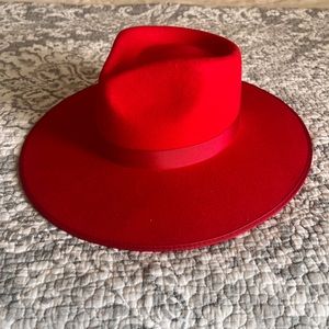 55cm Ruby Red Rancher NWOT